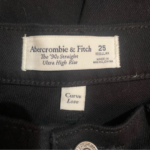 Abercrombie & Fitch Curve Love Ultra High Rise 90s Straight Jean Size 25 - Picture 6 of 6